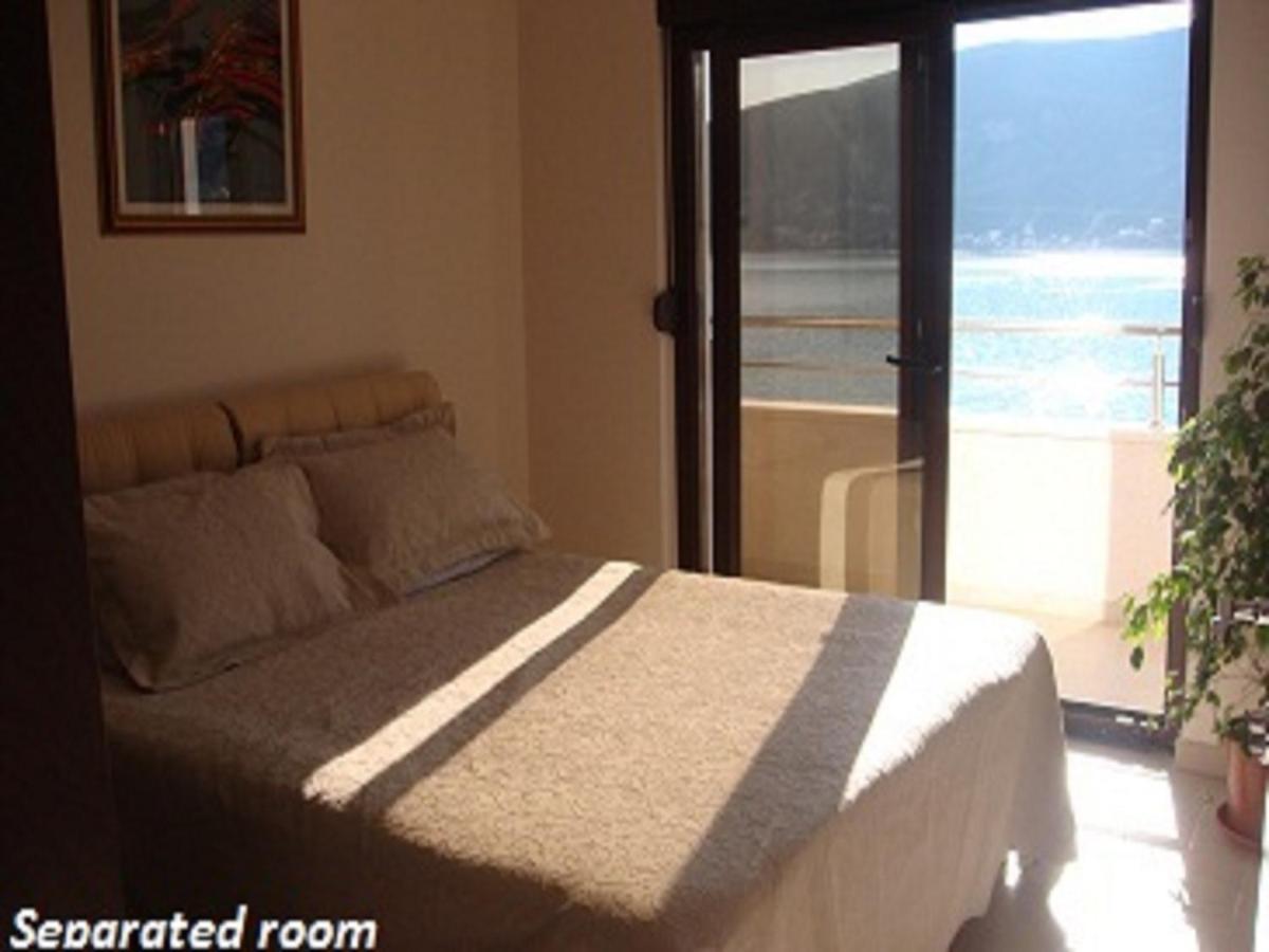 Apartments Twins Herceg Novi Bilik gambar
