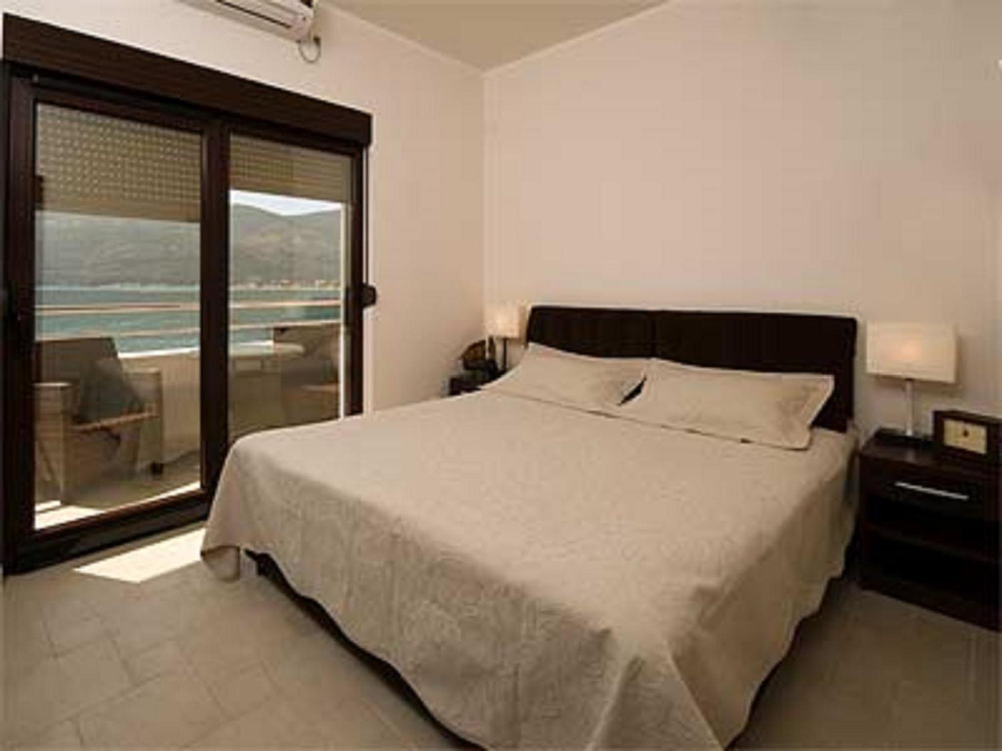 Apartments Twins Herceg Novi Bilik gambar