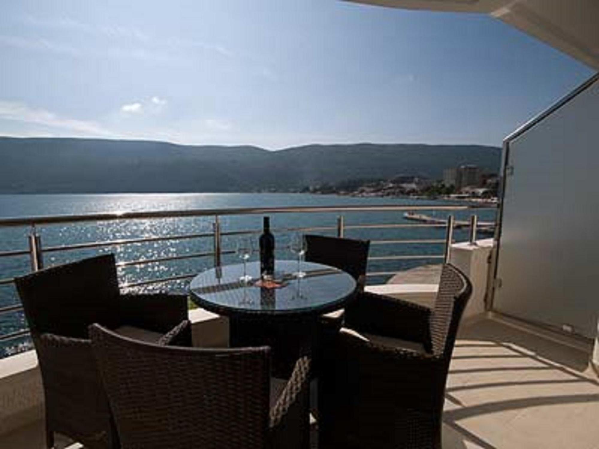 Apartments Twins Herceg Novi Bilik gambar
