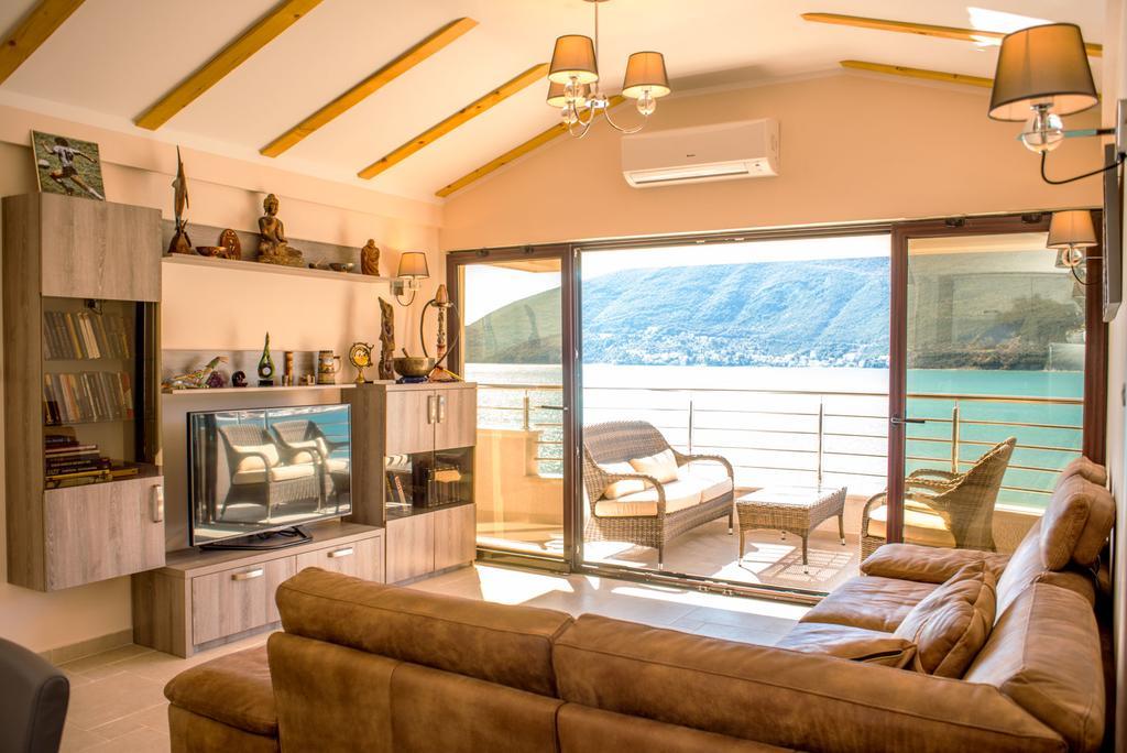 Apartments Twins Herceg Novi Bilik gambar